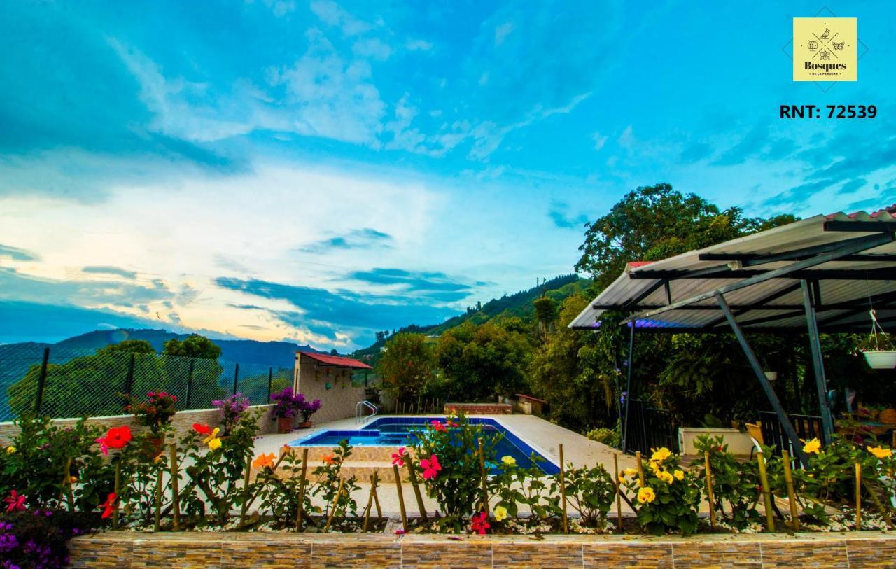 Bosques De La Pradera Hotel La Linda Exterior photo